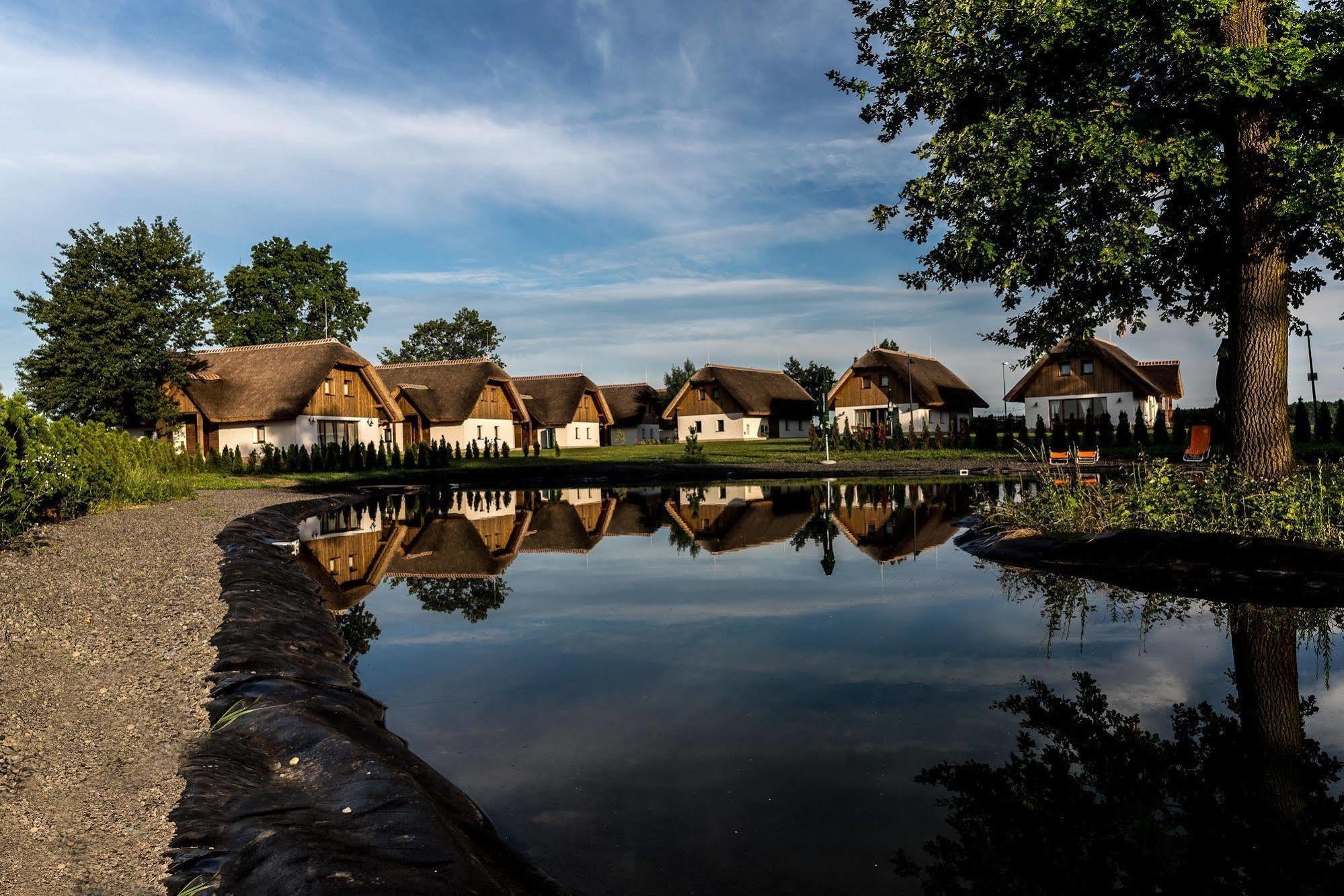 Panonska Vas Villas Moravske-Toplice Buitenkant foto